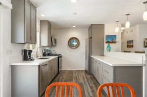 House, 3 Bedrooms | Private kitchen | Fridge, oven, coffee/tea maker - Serenity Sands - Hot Tub, Bbq And Fire Pit! 3 Bedroom Home by RedAwning (Joshua Tree)