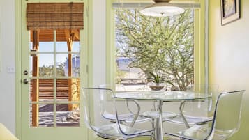 House, 2 Bedrooms | Dining