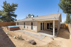 House, 4 Bedrooms | Property grounds - Colorful Cactus - Hot Tub, Bbq And Fire Pit! 4 Bedroom Home by RedAwning (Joshua Tree)