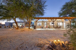 House, 4 Bedrooms | Exterior