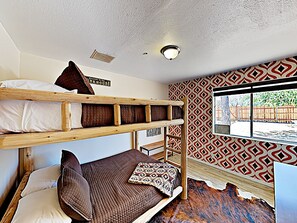 3 habitaciones, decoración personalizada y muebles diferentes