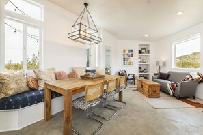 Hus - 2 soveværelser | Spiseområde