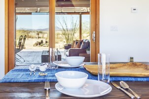 House, 2 Bedrooms | Dining