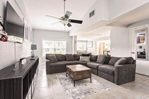 Smart TV, printers - Super cozy home away in Tampa (Tampa)