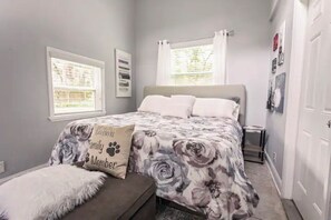 2 bedrooms, desk, travel cot, WiFi - Super cozy home away in Tampa (Tampa)