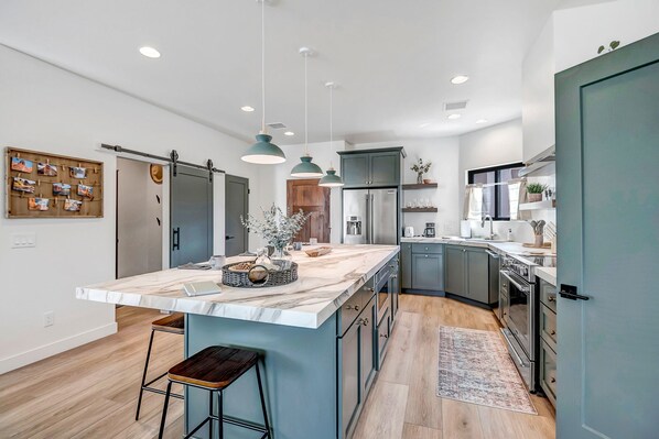 Microwave, oven, stovetop, dishwasher