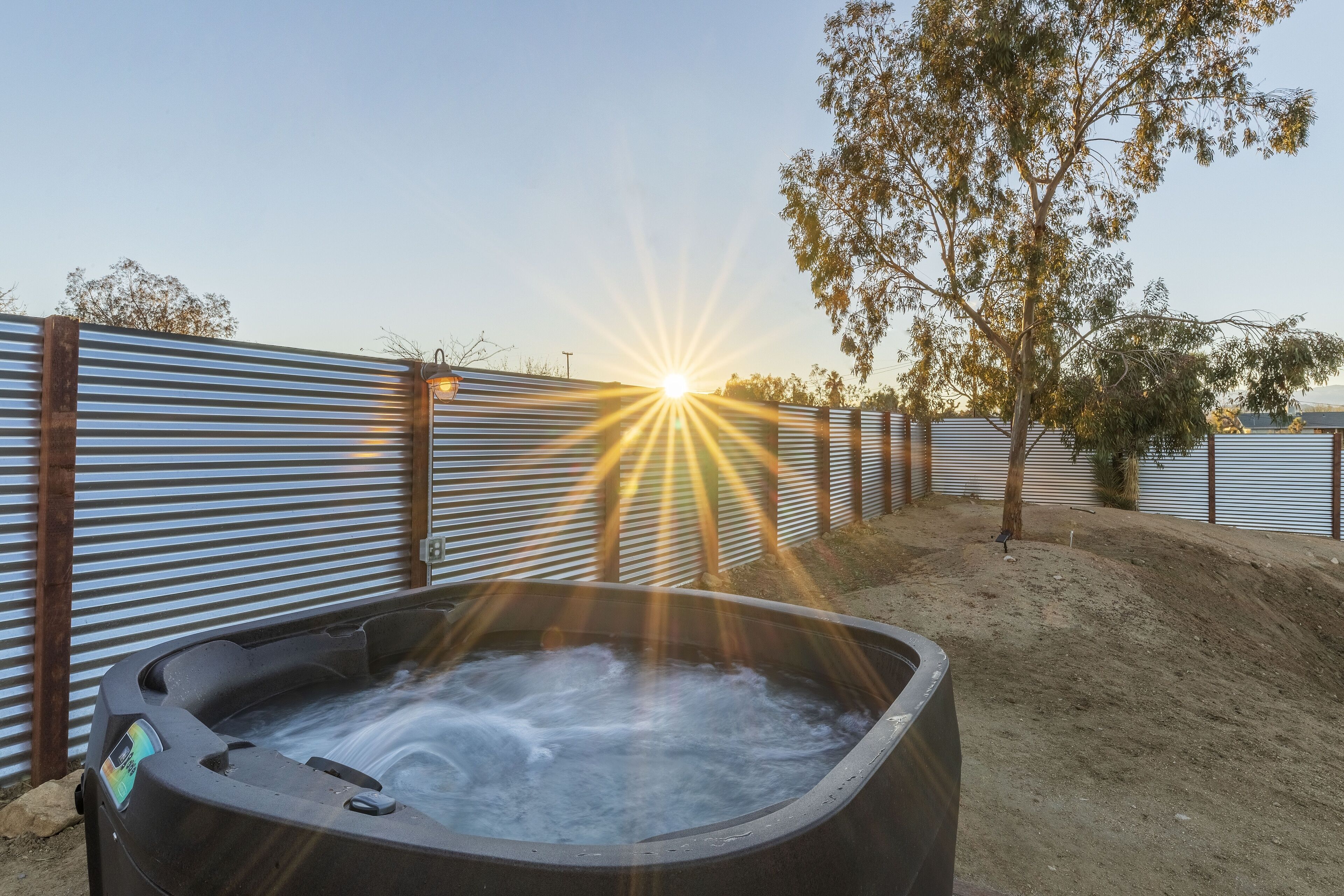 House, 3 Bedrooms | Outdoor spa tub