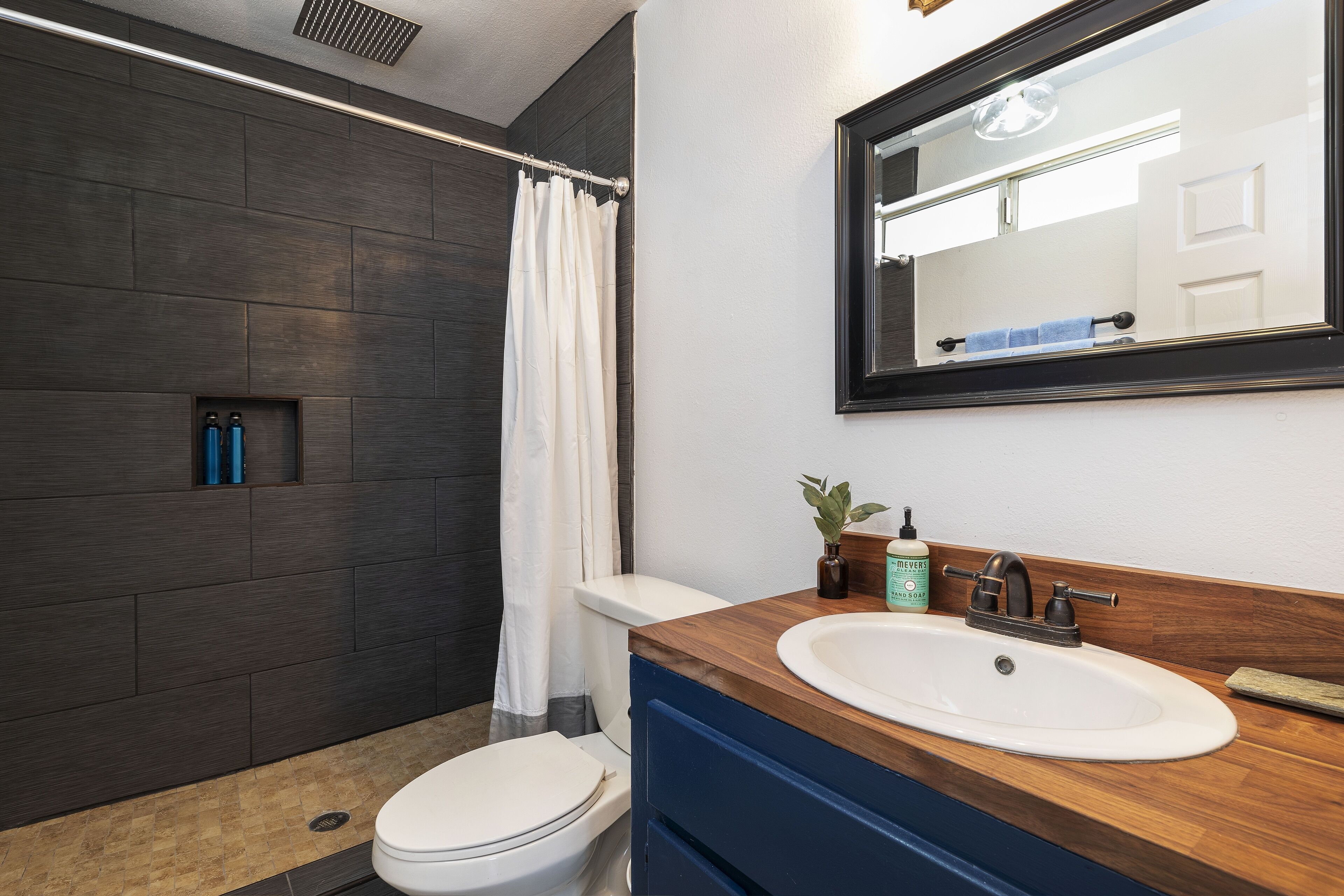 House, 3 Bedrooms | Bathroom