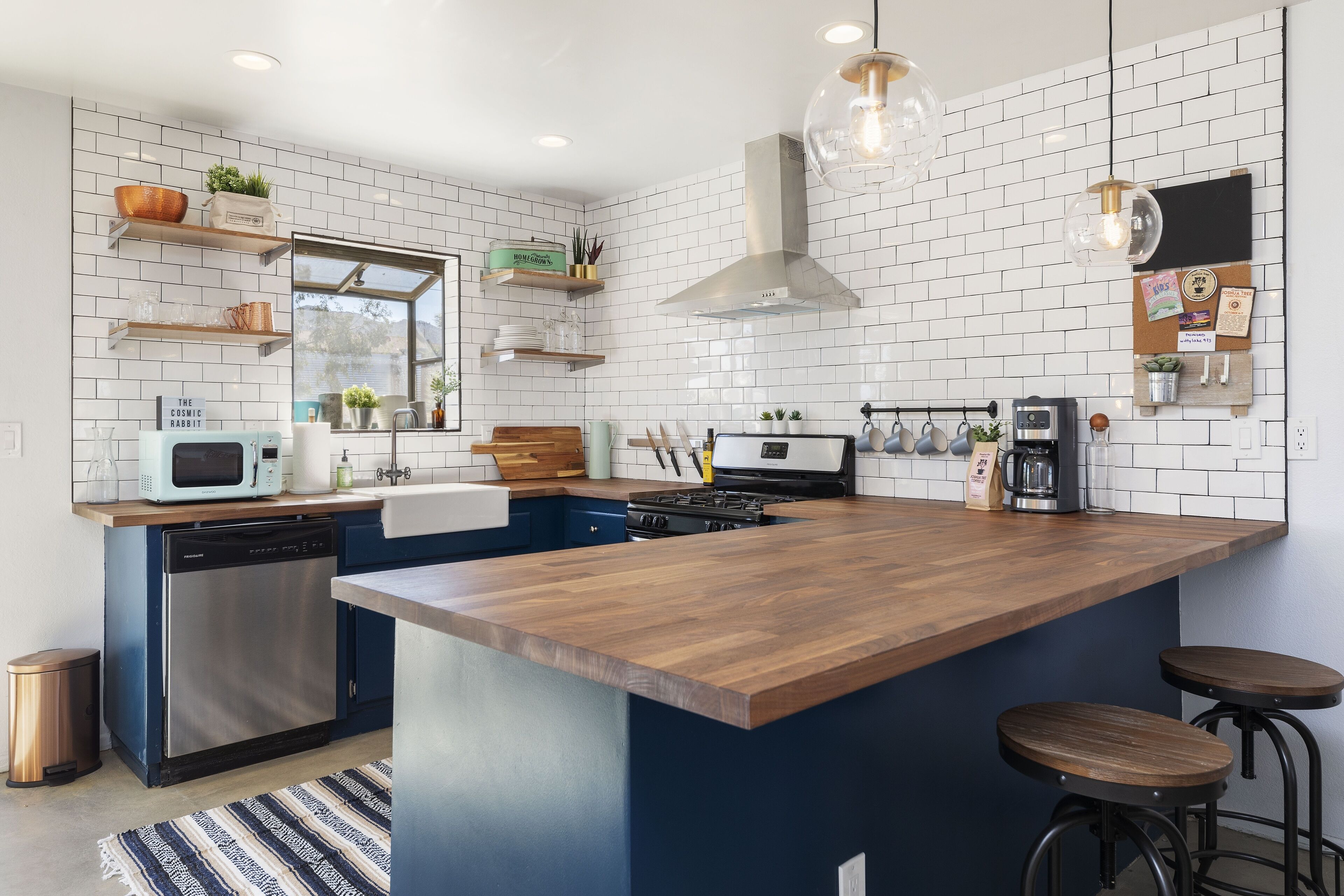 House, 3 Bedrooms | Private kitchen