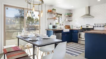 Ferienhaus, 3 Schlafzimmer | Eigene Küche | Kühlschrank, Ofen, Wasserkocher mit Kaffee-/Teezubehör, Toaster