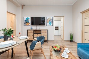 Apartment, 2 Bedrooms, Kitchen, Sea Facing
