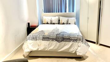 2 habitaciones, tabla de planchar con plancha y wifi gratis