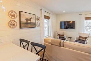 TV, offices - Charming Downtown Farmhouse Apartment #2 (West Dundee)