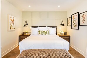 1 slaapkamer, een strijkplank/strijkijzer, wifi, beddengoed