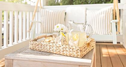 Kildahl House - Boutique Farmhouse Suite #2