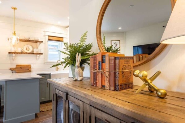 Interior - Kildahl House - Boutique Farmhouse Suite #1 (West Dundee)