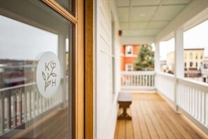 Property grounds - Kildahl House - Boutique Farmhouse Suite #1 (West Dundee)