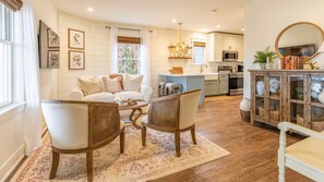 TV, offices - Kildahl House - Boutique Farmhouse Suite #1 (West Dundee)