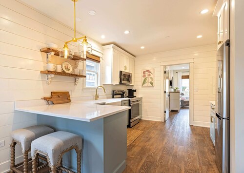 Kildahl House - Boutique Farmhouse Suite #1