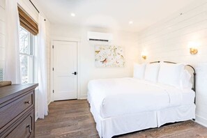 Unclassified image, 5 of 28, button - Charming Downtown Farmhouse Apartment #4 (West Dundee)