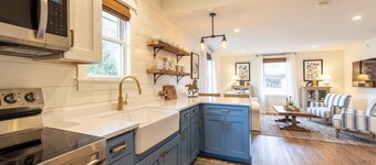 Charming Downtown Farmhouse Apartment #3