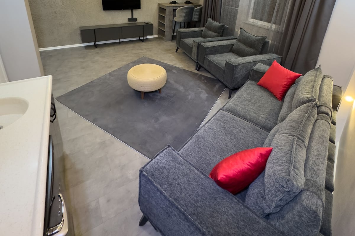 Economy Condo | 2 bedrooms, Egyptian cotton sheets, premium bedding, down comforters