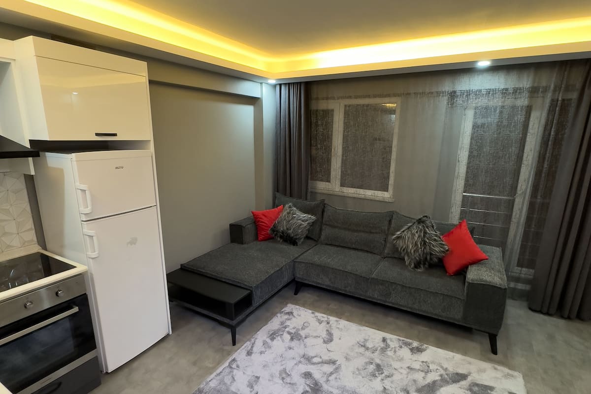 Premium Condo | 2 bedrooms, Egyptian cotton sheets, premium bedding, down comforters