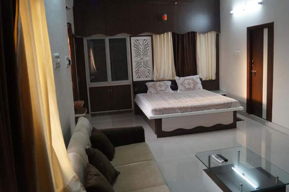 Immaculate 7-bed House in Jodhpur