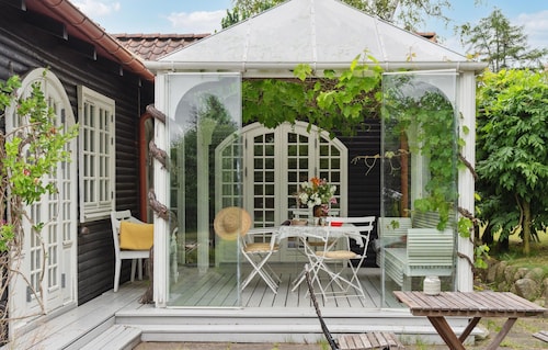 Gorgeous home in Hornbæk with kitchen