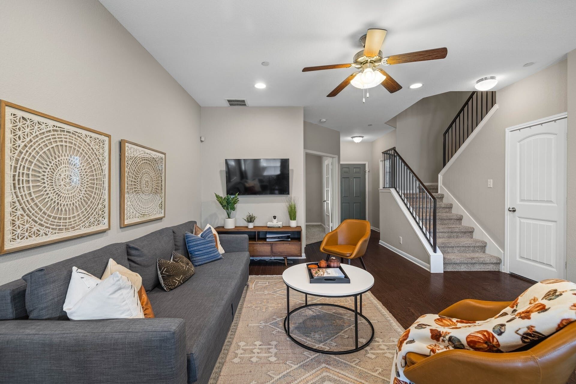Fully Equipped 2BR Home Walkable to Whole Foods