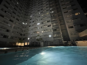 2 outdoor pools - Avida Tower Davao  (Davao)