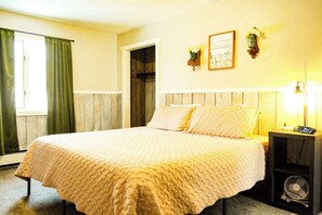 2 habitaciones, tabla de planchar con plancha, cuna de viaje y wifi 