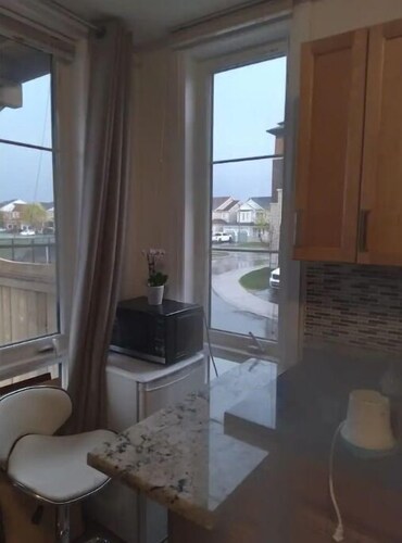 Studio apartment with separate entrance ensuite laundary