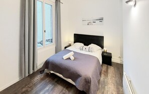 5 chambres, lit parapluie, Wi-Fi gratuit, draps fournis