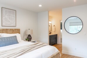 3 habitaciones, tabla de planchar con plancha y wifi gratis 