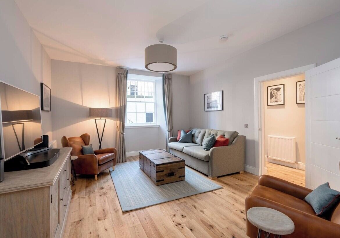 Elegant 2-bedroom Apartment In Edinburghs West End For Families, Corporate Stays & Festival Visits - Edinburgh