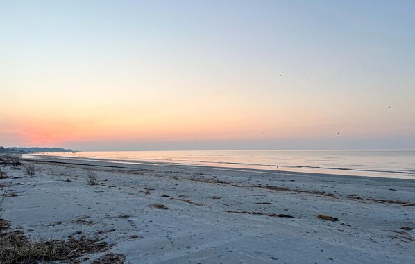 Una playa cerca, pesca
