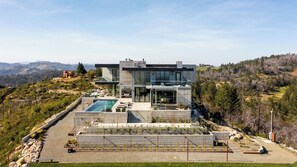 Interior - Belleza by Avantstay Hilltop Mansion w/ Pool, Panoramic Views & Ultra Modern Interior (Glen Ellen)