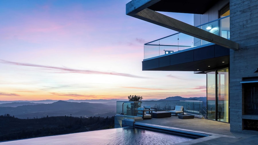 Belleza by Avantstay Hilltop Mansion w/ Pool, Panoramic Views & Ultra Modern Interior