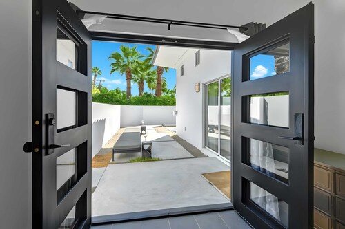 Modern Oasis w/ Pool, Patio Lounge, & Mountain Views Palo Verde by Avantstay