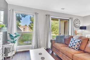 Condo (Highland Pointe - Resort Amenities - ) | Exterior - Highland Pointe - Resort Amenities - Hot tub - Central Location - Lakes!! (Branson)