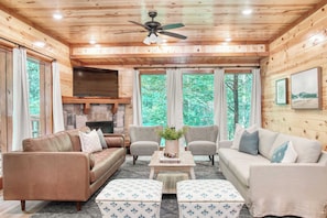 House (1 Bedroom) | Interior - Bluestem & Bluebell by Avantstay Incredible Views w/ Large Balcony & Indoor Pool! (Sevierville)