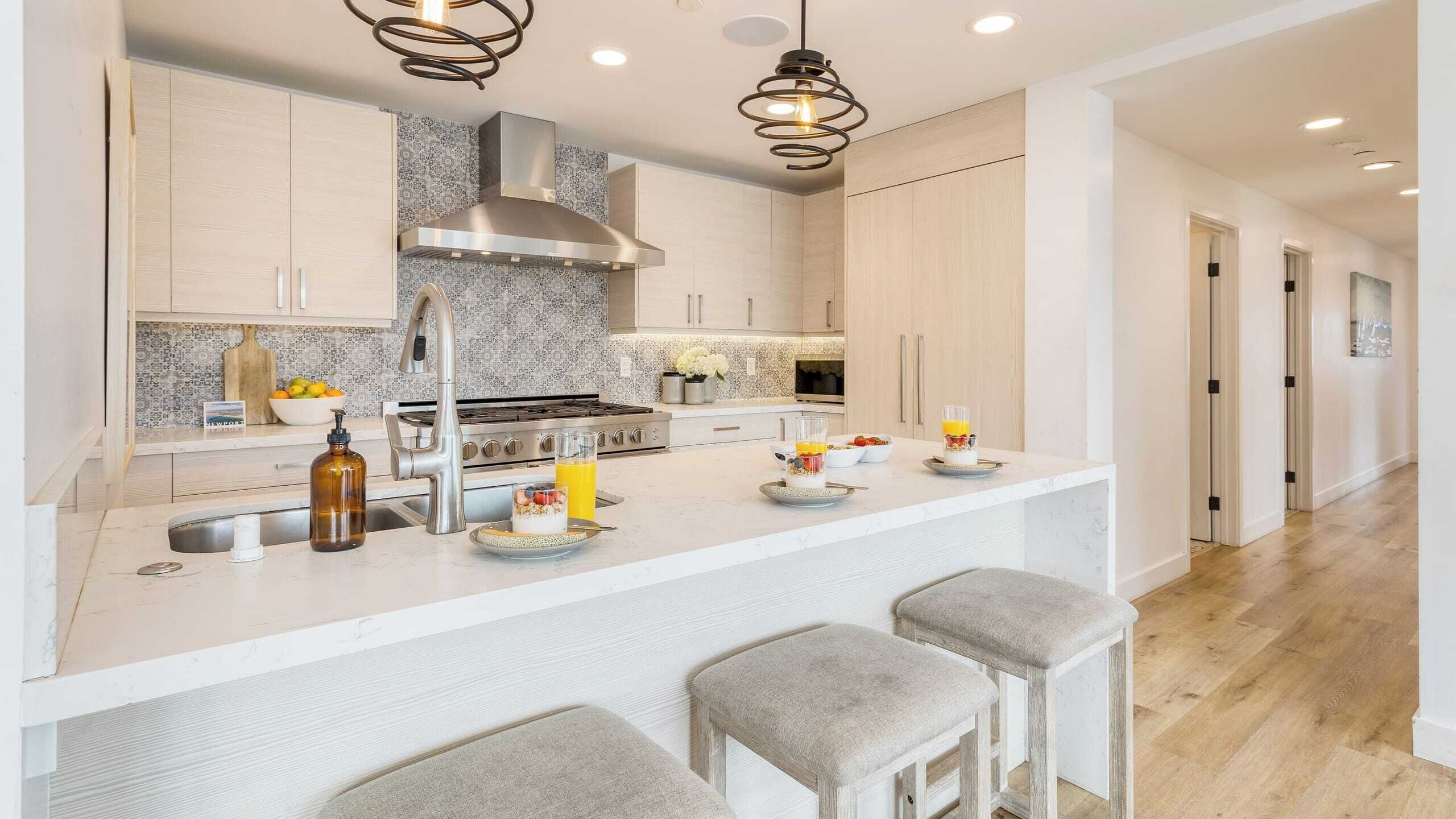 House (5 Bedrooms) | Interior