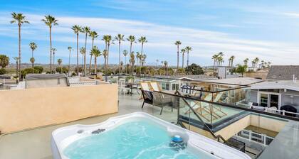 Velvet Sand I by Avantstay Steps to Newport Beach Private Rooftop w/ Outdoor Kitchen & Hot Tub!