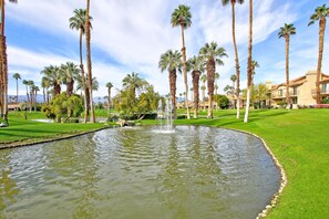 Byhus - flere senge (VV885 - Palm Valley CC) | Udendørsområde