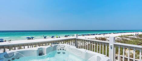 House (4 Bedrooms) | Front of property