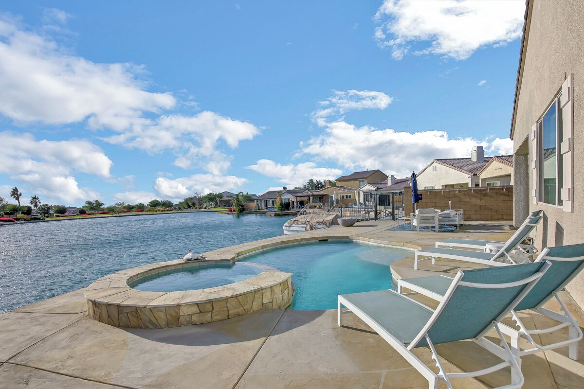 ALL Inclusive-1 Luxury Lake Villa - Superior Game Room