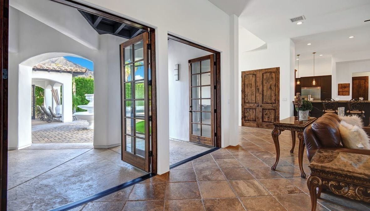 Villa (5 Bedrooms) | Interior