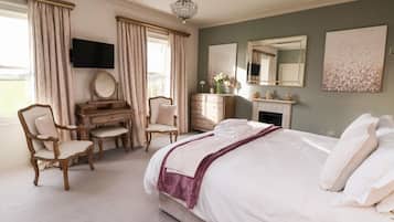 6 bedrooms, individually decorated, individually furnished, free WiFi