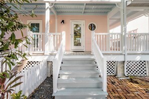 Interior - Paradise Point by Avantstay Golf Course Living (Key West)